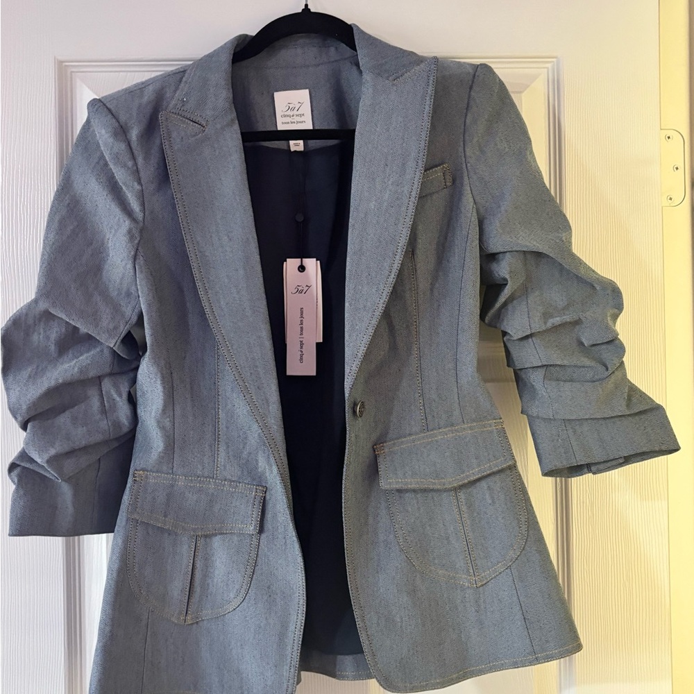 NWT Cinq A Sept Louisa Cotton Blend Jacket light Denim Size 2